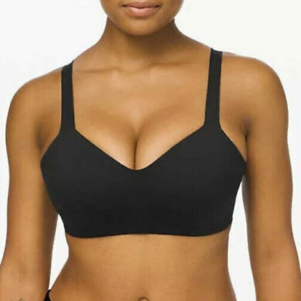 Seamless Black Bra